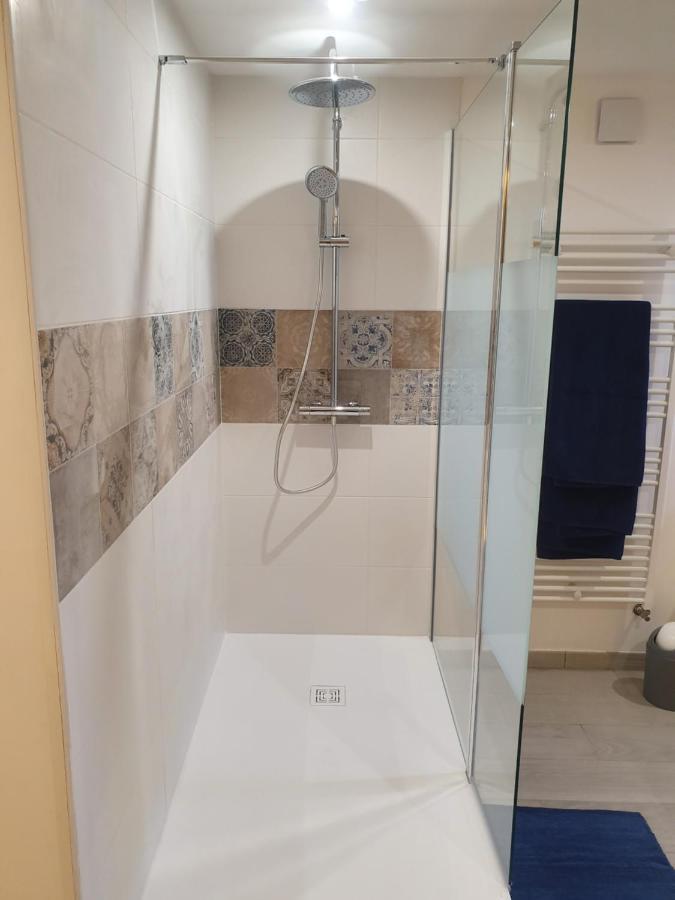 Chez Marie Poppins Apartman Rozérieulles Kültér fotó